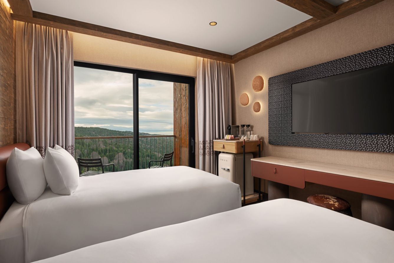 Premium bedding, minibar, in-room safe, desk