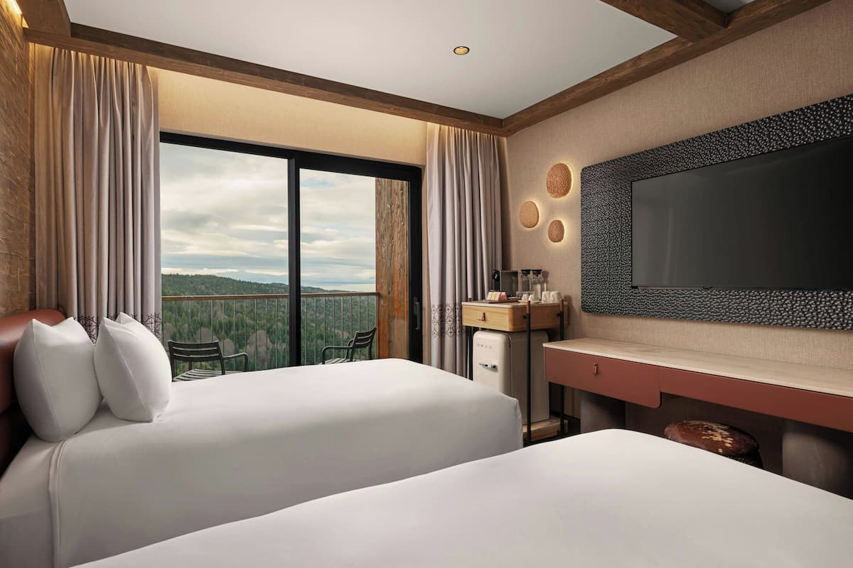 Superior Room, 2 Single Beds, Non Smoking, Mountain View (Balcony)