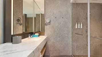 Free toiletries, hair dryer, bathrobes, slippers