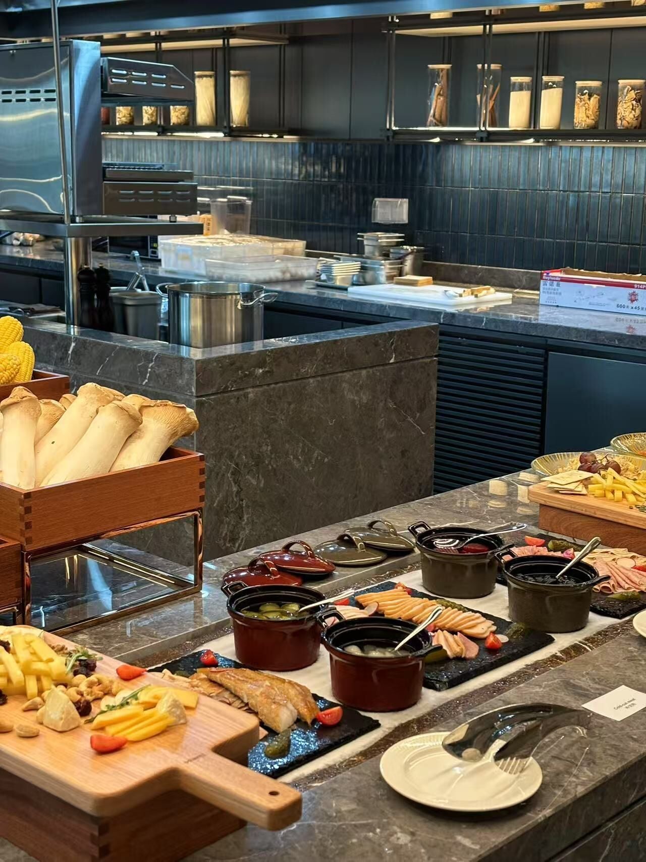 Sarapan bufet setiap hari (CNY 98 seorang) 