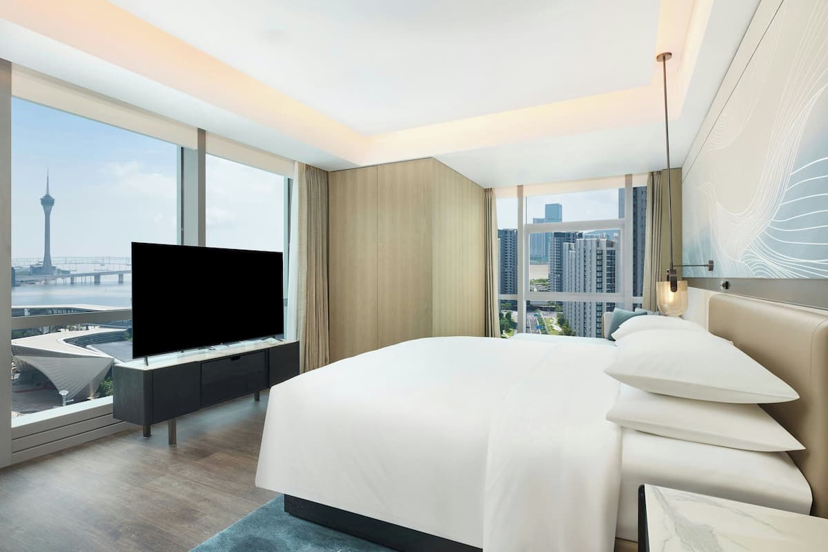 In-room safe, desk, blackout curtains, soundproofing