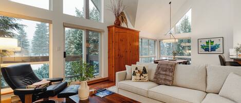 Smart-TV, peis og kontorer