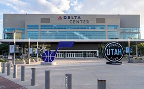 Unclassified image, 4 of 51, button