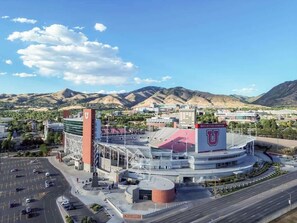 Unclassified image, 3 of 51, button