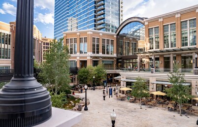 ModernDowntown 2BR/2BA with City Views, Fire Pit, Walk to Delta Center