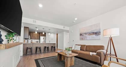 Modern Downtown 2BR 2BA with City Views, Fire Pit, Walk to Delta Center