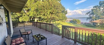 Lake Talquin cozy 2-bedroom cottage w/ peaceful lakeview. 35 minutes from FSU.