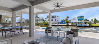 141 Brand New Luxury 6BR/6BA Build w/ Heated Pool!