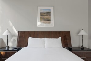 5 bedrooms, iron/ironing board, free WiFi, bed sheets