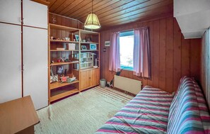 4 bedrooms, free WiFi