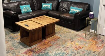 4-BR house w/ AC, gym, game room, 30 mins to MetLife for World Cup!