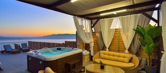 Villa Ravdoucha | Sunset Sea View