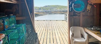 Nice home in Sauøya with house sea view