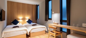 ZONE SHINSAIBASHI WEST