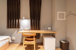 Superior Twin Room | Desk, free WiFi - ZONE SHINSAIBASHI WEST (Osaka)