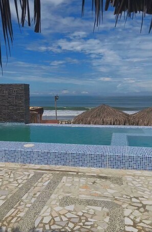Pool - New ad (General Villamil)