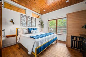 2 Schlafzimmer, Schreibtisch, Bügeleisen/Bügelbrett, kostenloses WLAN