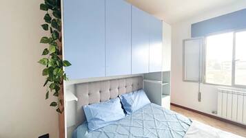 2 chambres, fer et planche Ă repasser, Wi-Fi gratuit, draps fournis