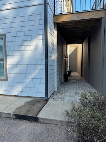 Convenient, Private, and Spacious 3-Bedroom Condo on S. Lamar Blvd in Oxford, MS