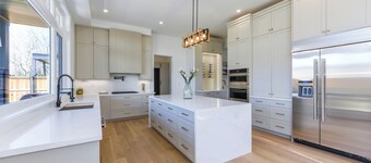 Luxury 5 BR, Gym, Sauna, Thtr, OD FP & Ktcn, Lake