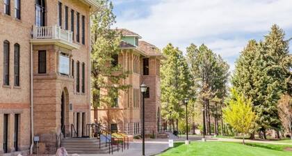 Cedar City Getaway – Modern Comfort, Family Ready