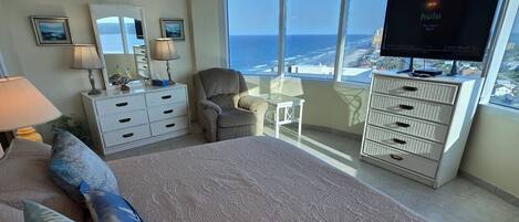 2 chambres, fer et planche à repasser, lit parapluie, Wi-Fi gratuit