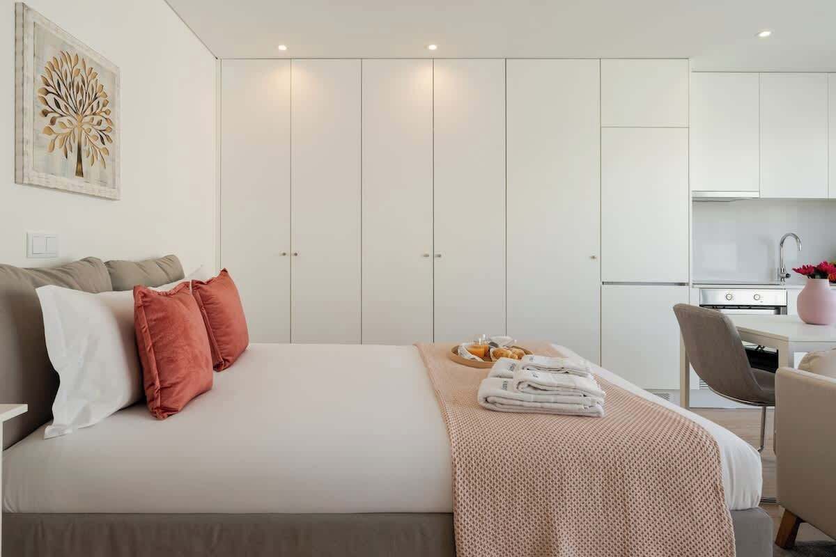 1 dormitorio, tabla de planchar con plancha, cuna de viaje y wifi gratis