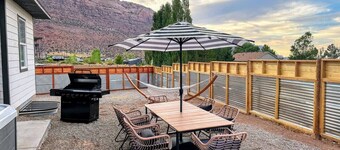 NEW! GameRmâHotTubâTheaterRmâMtn Viewsâ3000sfâBBQ