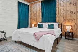 14 Schlafzimmer, Reisekinderbett, kostenloses WLAN, Bettwäsche