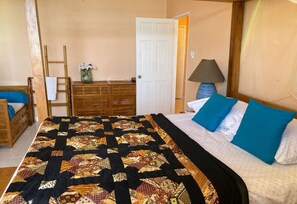 2 habitaciones, tabla de planchar con plancha, wifi y ropa de cama