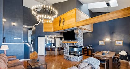 7 Springs Mountain Ski-In | Sauna + Game Room