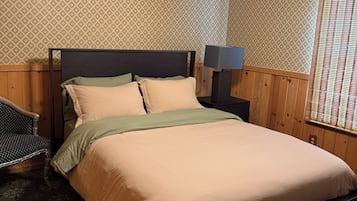 4 bedrooms, internet, bed sheets