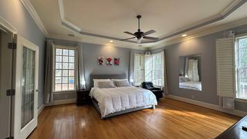 3 chambres, fer et planche Ă repasser, Wi-Fi, draps fournis