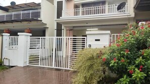Bahagian luar