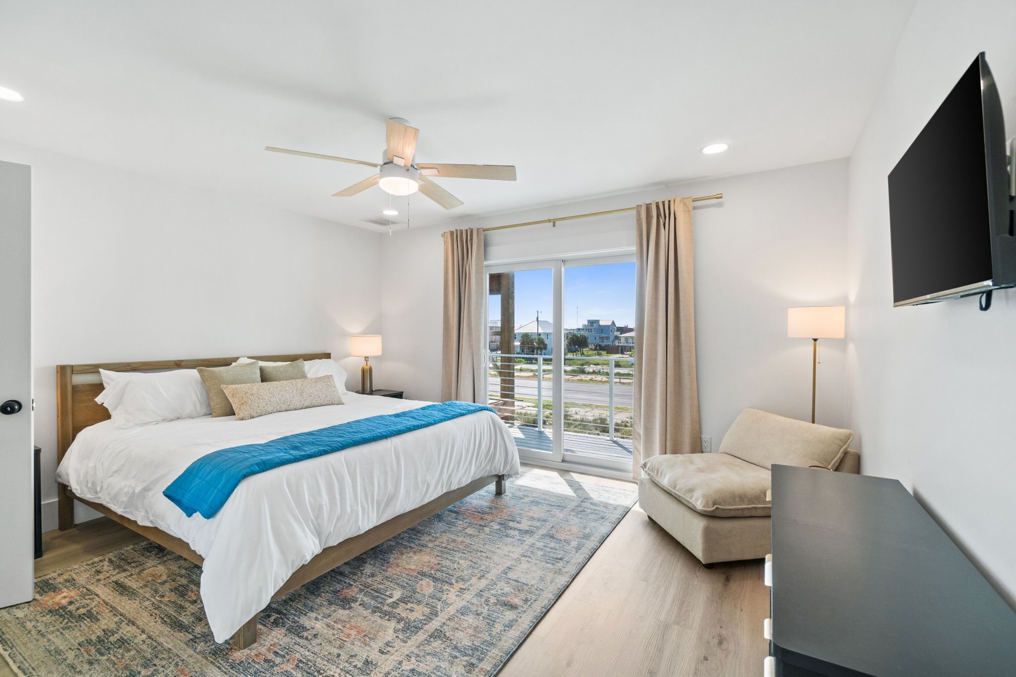 4 chambres, fer et planche à repasser, Wi-Fi gratuit, draps fournis