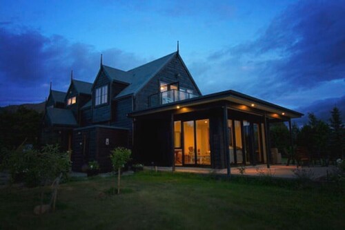 Te Awa Lodge  Riverside retreat