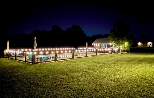 Hometown Hideaway: A Lake House with Pool - minutes to MS Gulf Coast Beaches