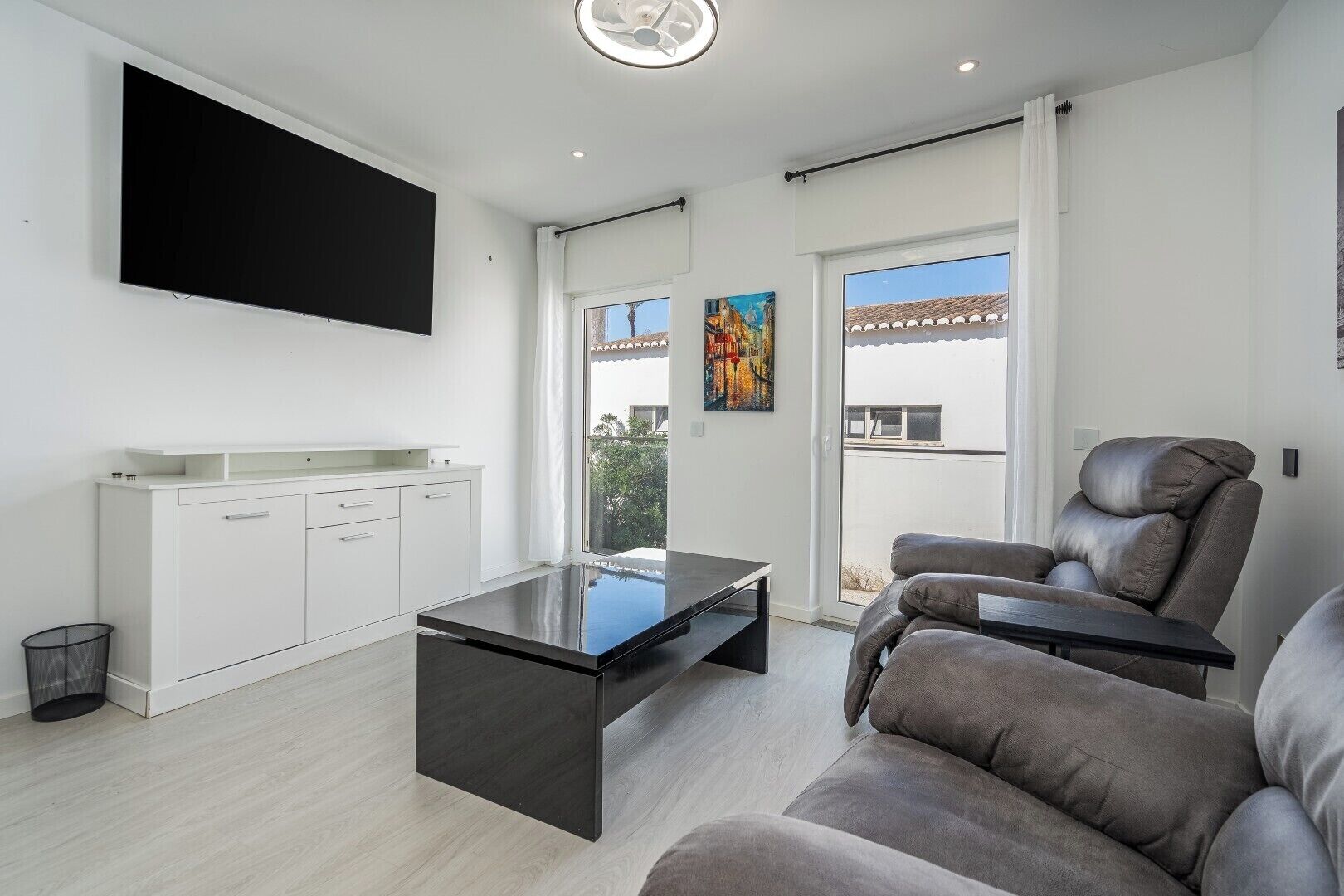 Aurazul 1 Bedroom Apartment - 盧什