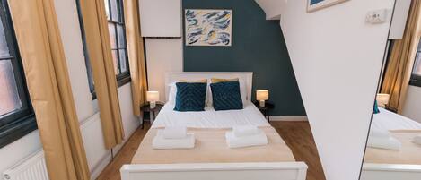 3 bedrooms, WiFi, bed sheets