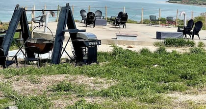 The Black Bear Yurt: Rustic Hilltop Escape with Stunning Bear Lake Views – Sleeps 12!