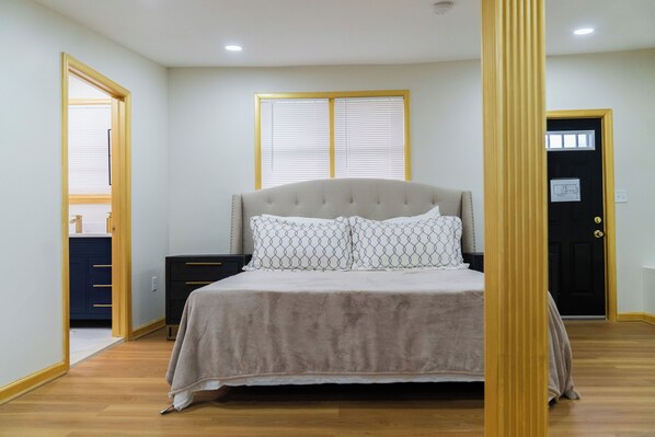 1 sovrum, strykjärn/strykbräda, internet och sängkläder