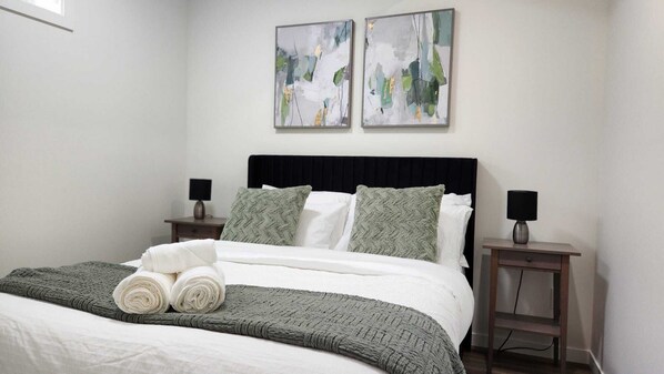 2 bedrooms, iron/ironing board, WiFi, bed sheets