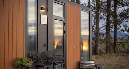 Whitestone Retreat 1 by Tiny Away