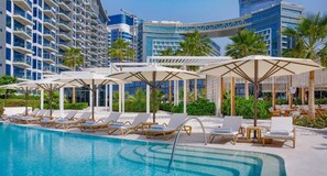 Apartment | 2 bedrooms - Elegant Palm Retreat w Iconic Sea Marina Vws (Dubai)