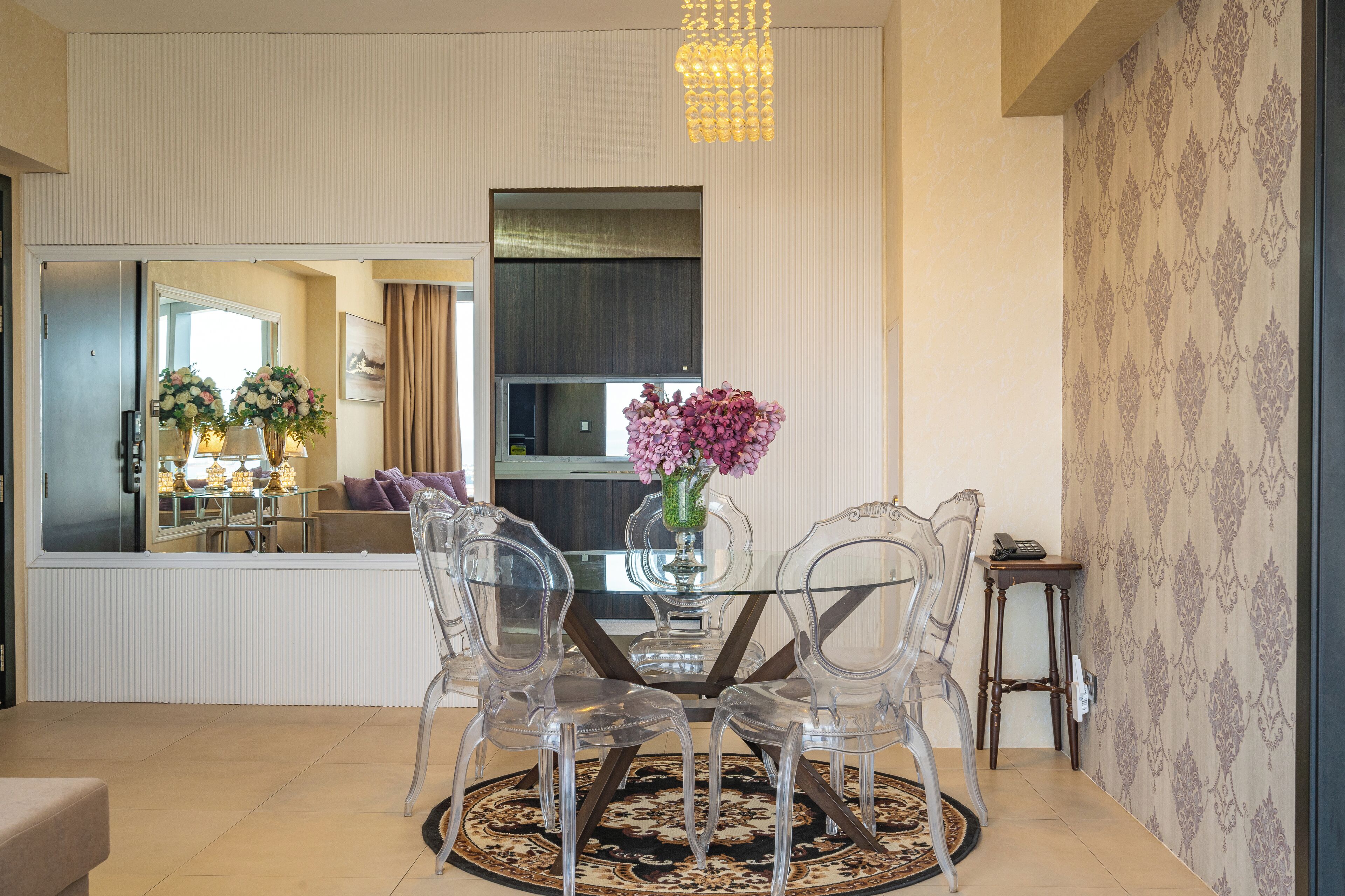 Deluxe Apartment, 1 Bedroom, Bathtub, Ocean View | Makan dalam bilik