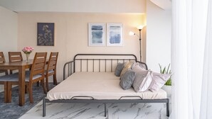 Studio Deluks, Beberapa Tempat Tidur, dapur, pemandangan kota | Area keluarga