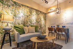 Deluxe Apartment, 1 Queen Bed with Sofa bed, Kitchen, City View | Living area - Aeon Towers  (Davao)