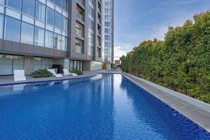 Kolam renang terbuka 