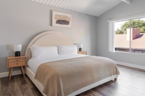 2 bedrooms, iron/ironing board, WiFi, bed sheets - Blueground | Crescent Park, view, nr Stanford (Palo Alto)