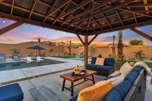 Terrace/patio - Desert Retreat - Pool/Spa, Games, EV Charger, Paul McCartney Ready! (Desert Hot Springs)